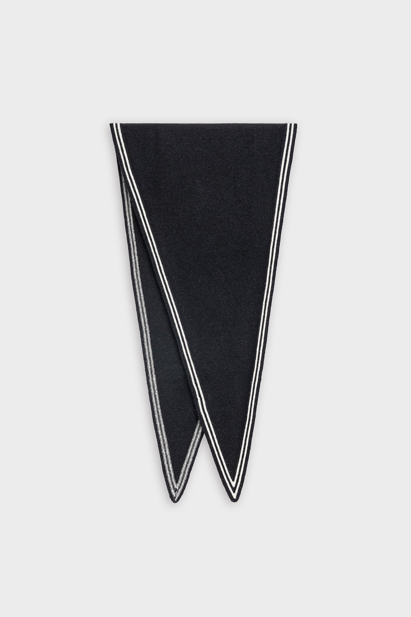 1713/B5 Szal z kaszmiru z kontrastowymi paskami