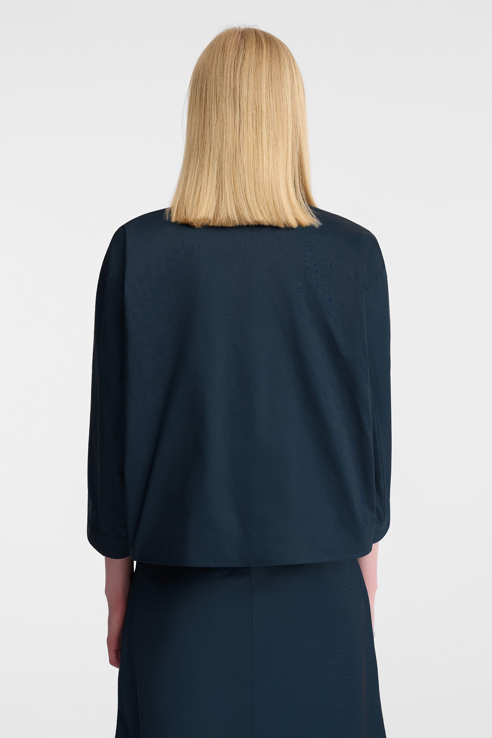 1158/B5 Granatowy żakiet ze stójką z tafty