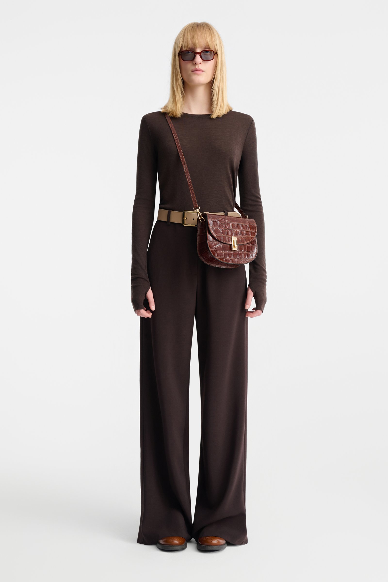 1113/B5 Spodnie w kolorze gorzkiej czekolady z lampasem