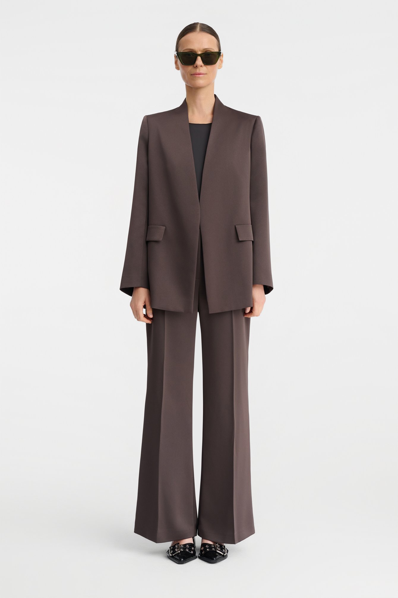 Four hexe columns mobile image