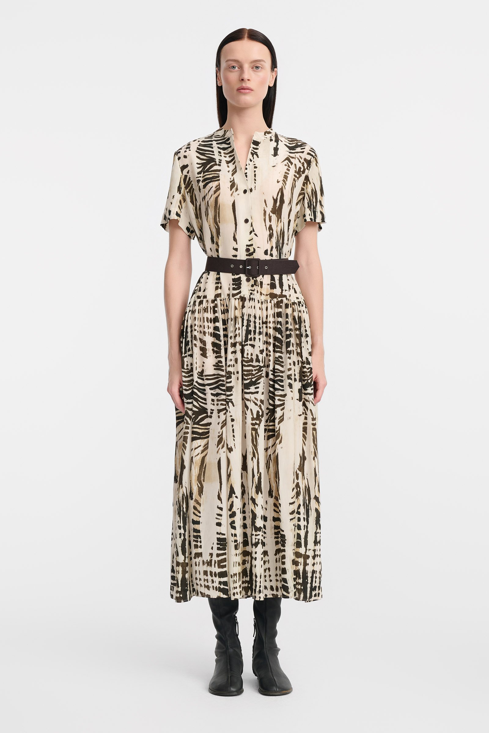 41/B6 Sukienka maxi w zwierzęcy print