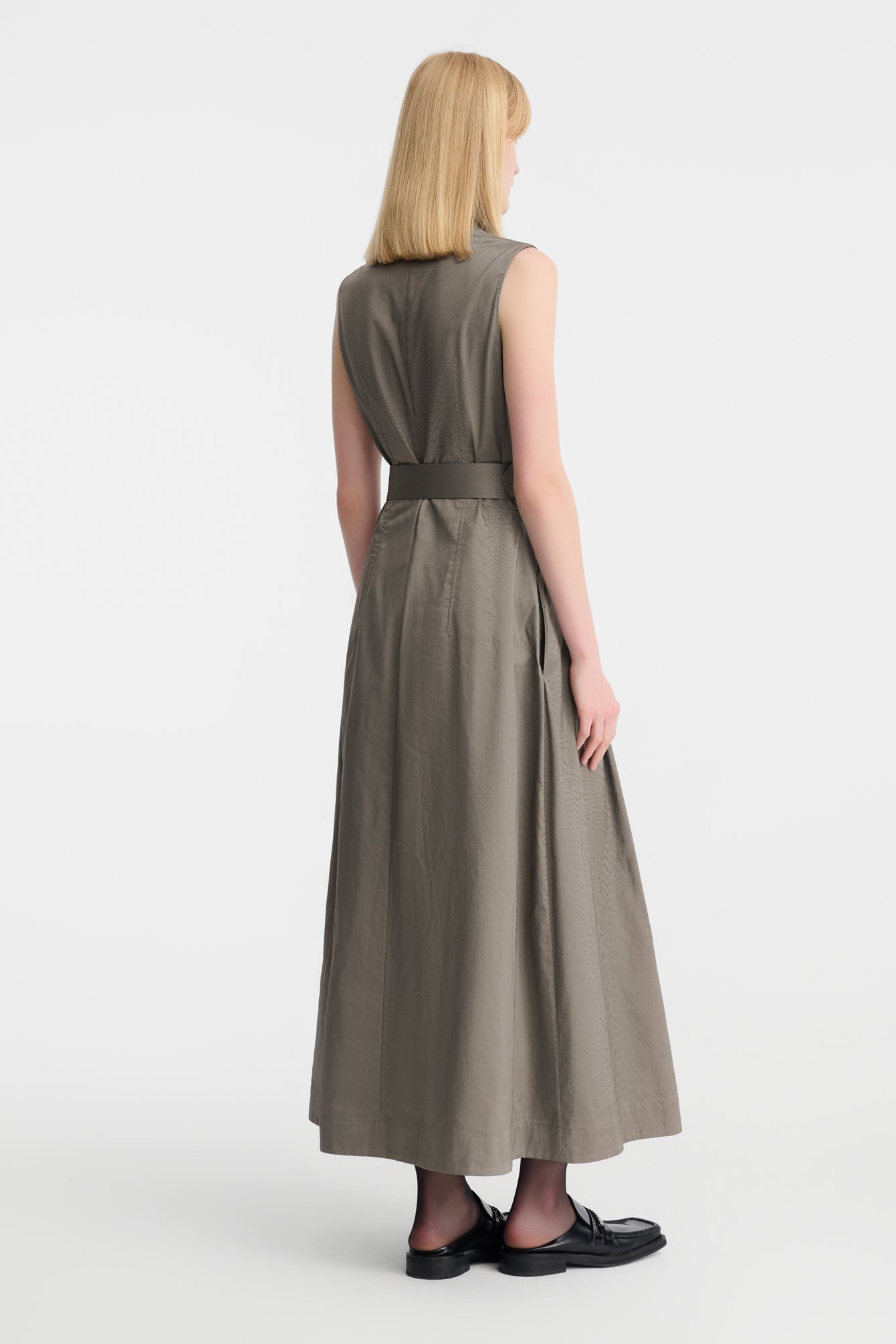 1088/B5 Długa elegancka sukienka z tafty z paskiem i stójką