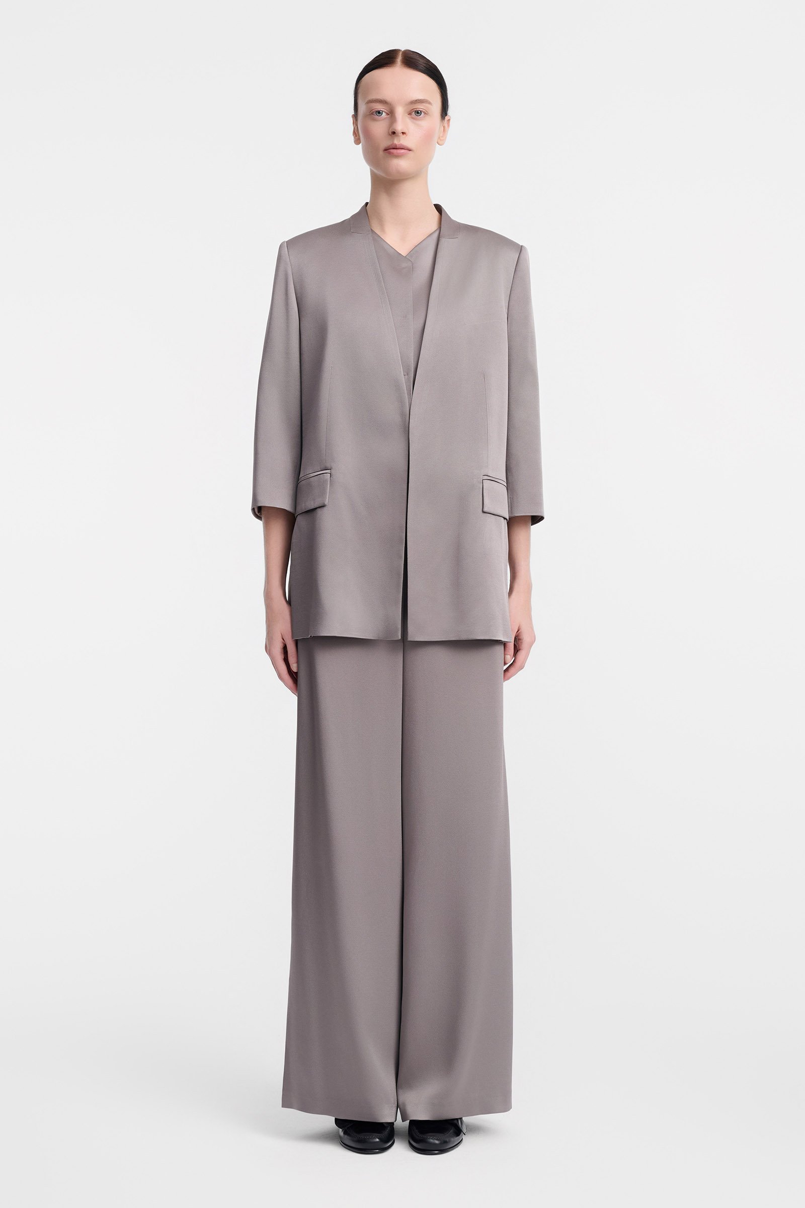 72/B6 Satynowy żakiet w kolorze fango