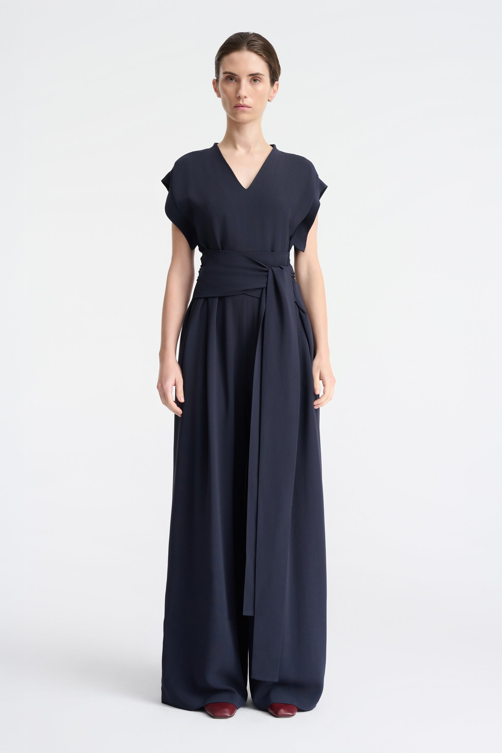 Four hexe columns mobile image