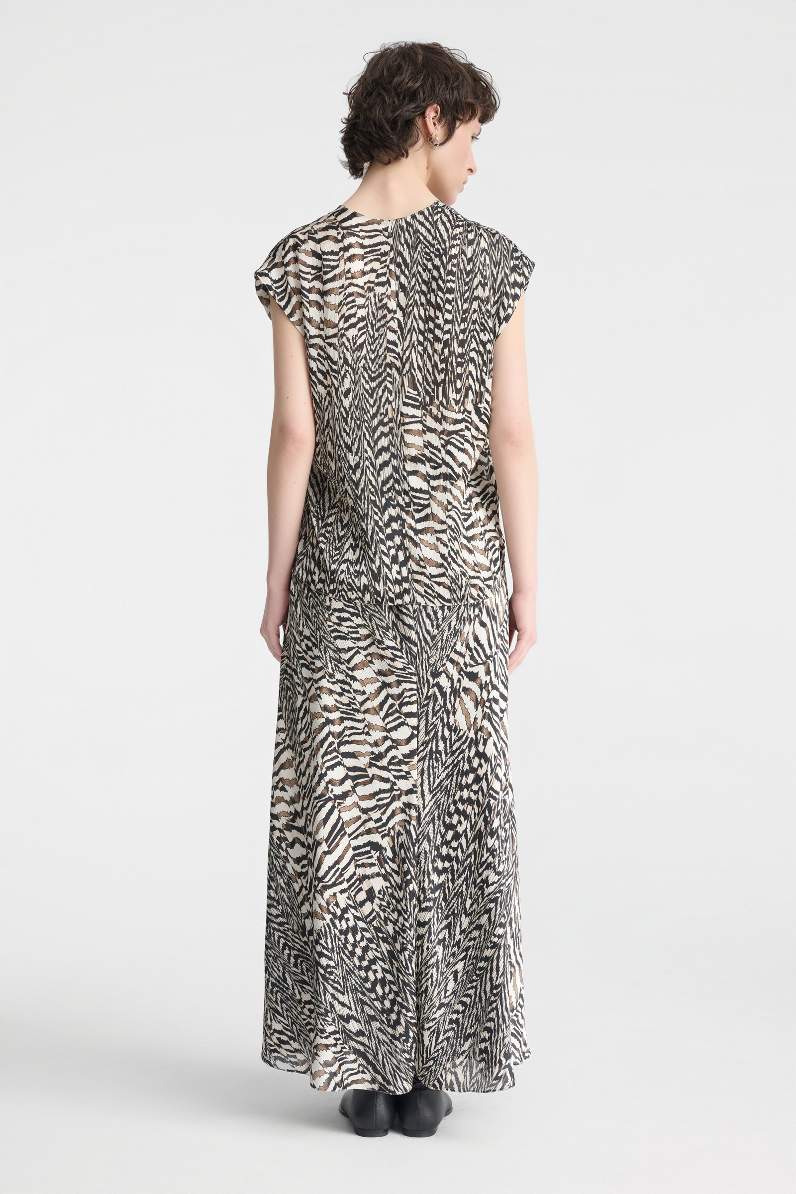 1018/B5 Spódnica z motywem zebry o długości maxi