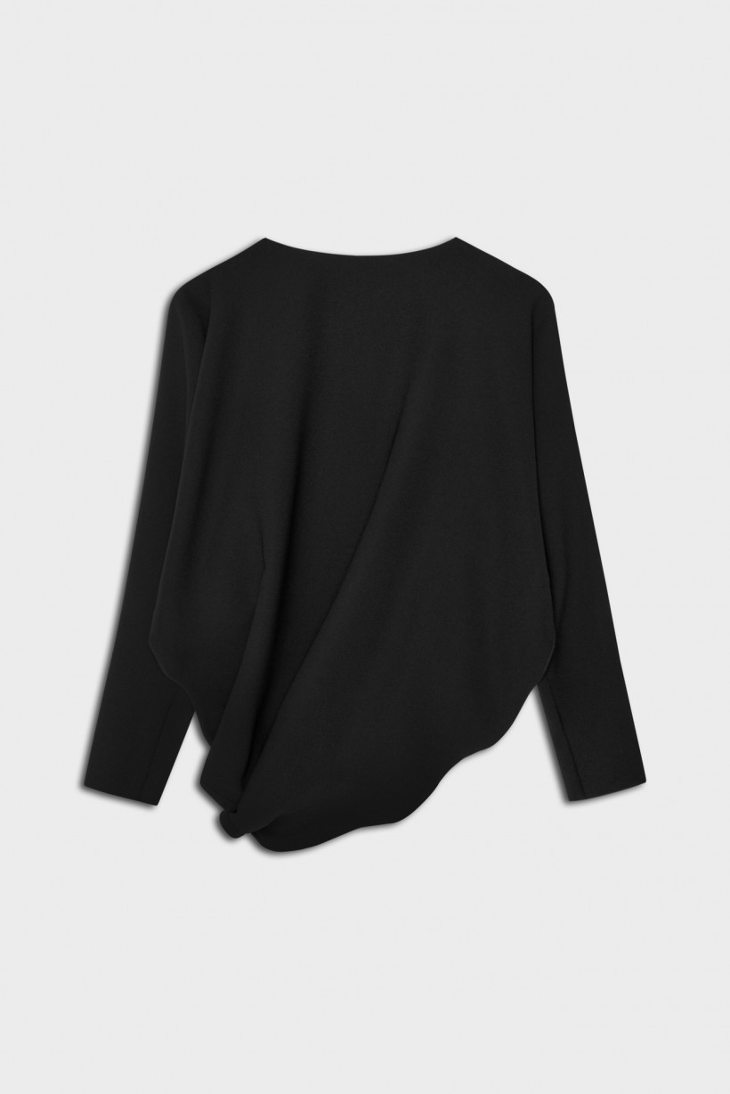 Elegancka czarna bluzka oversize
