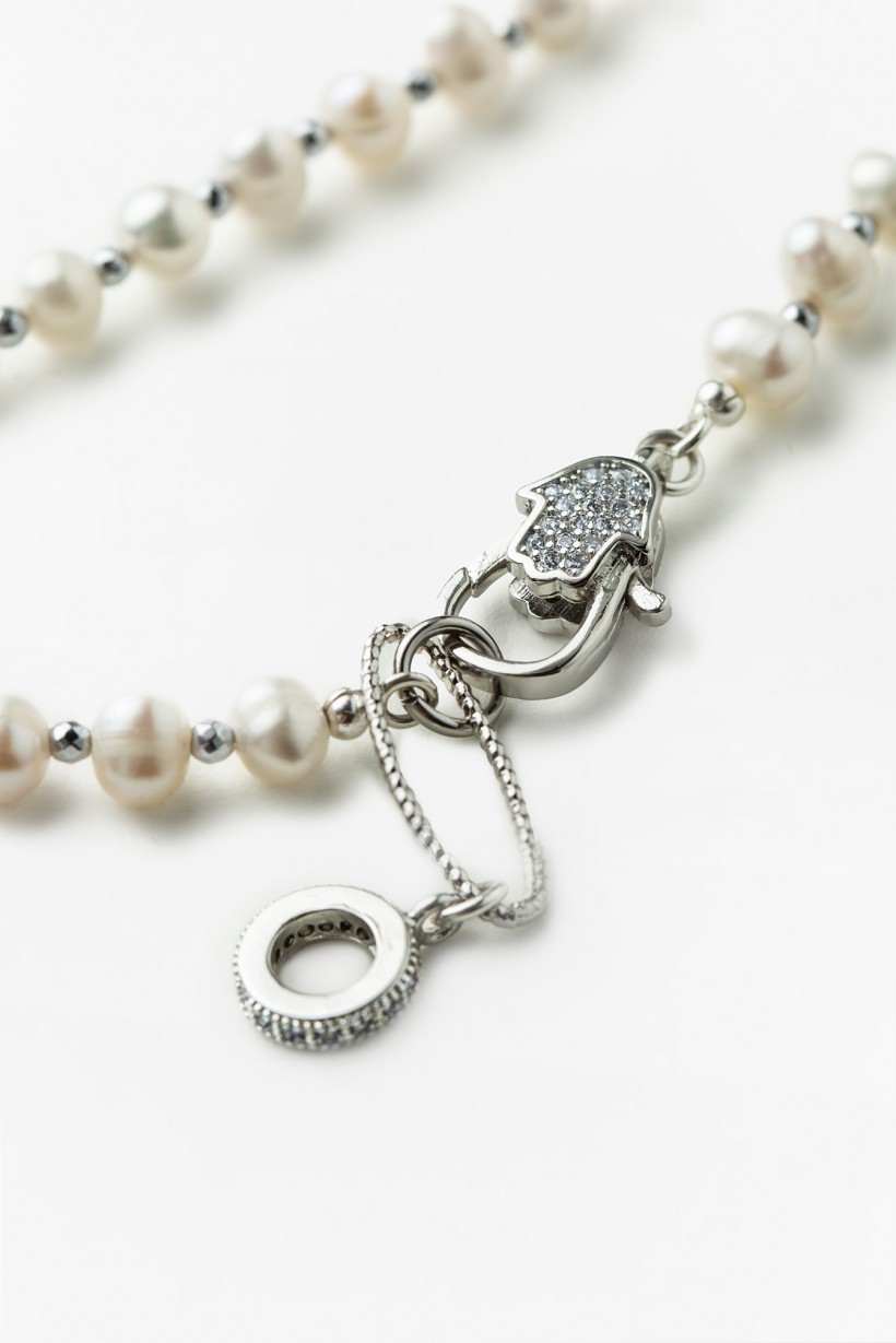Bransoletka z pereł i srebrnych elementów