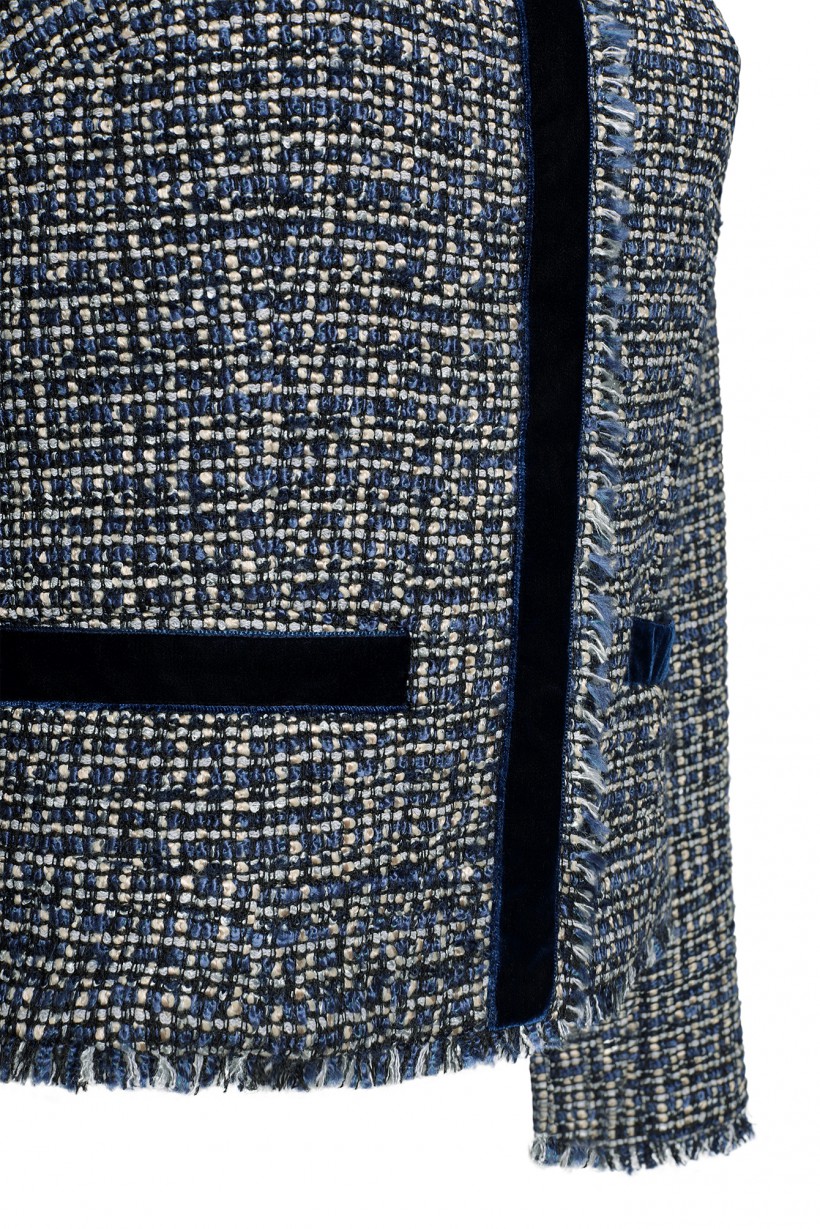 Tweedowy żakiet w odcieniach niebieskiego beżowego i czerni