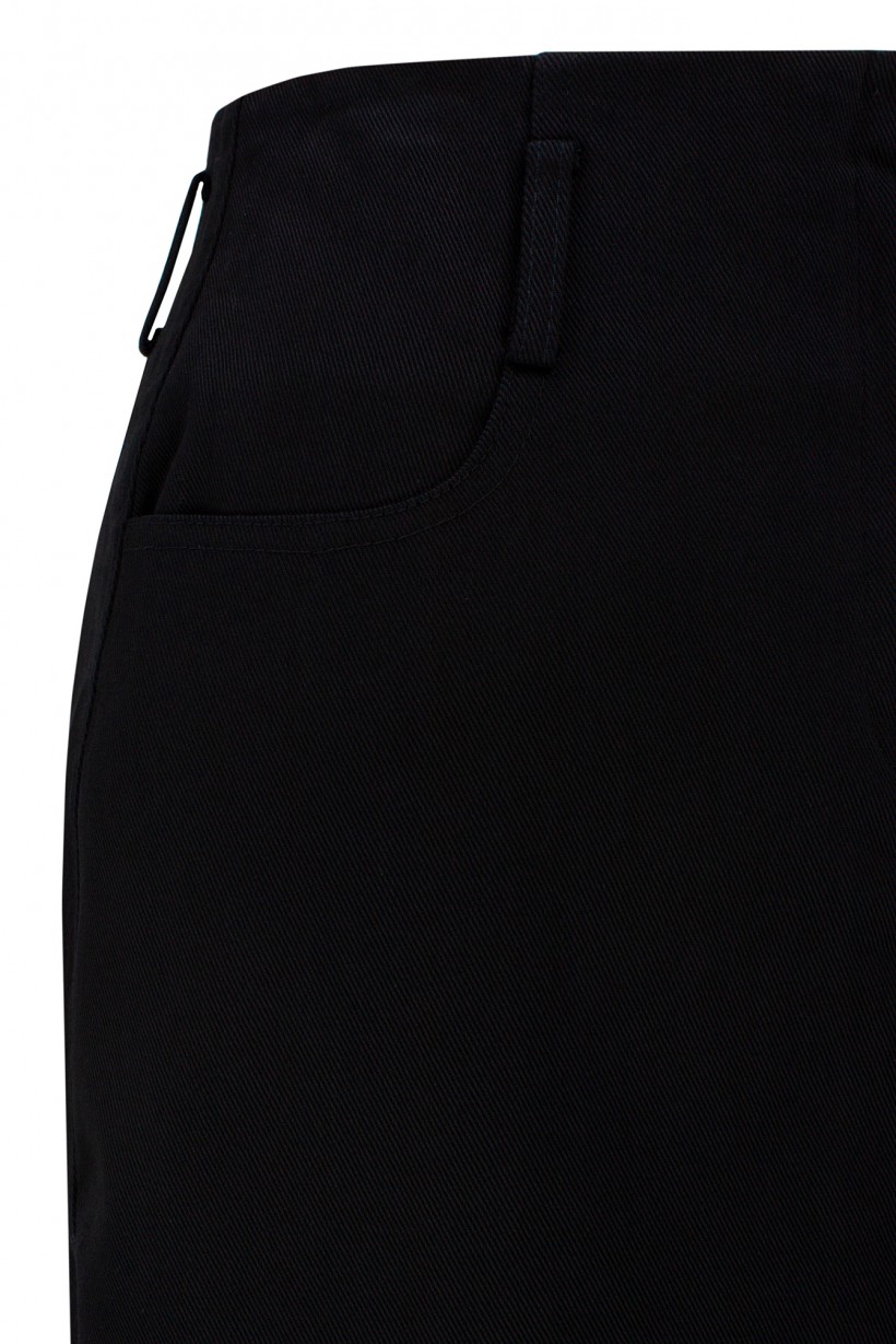 Ołówkowa spódnica z czarnej bawełny
