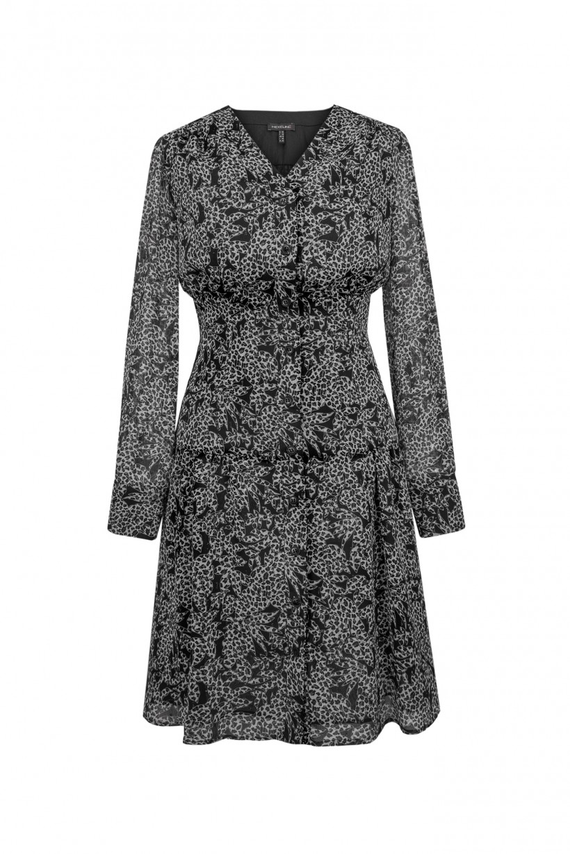 Sukienka z dekoltem v i printem w kolorze czarno-białym