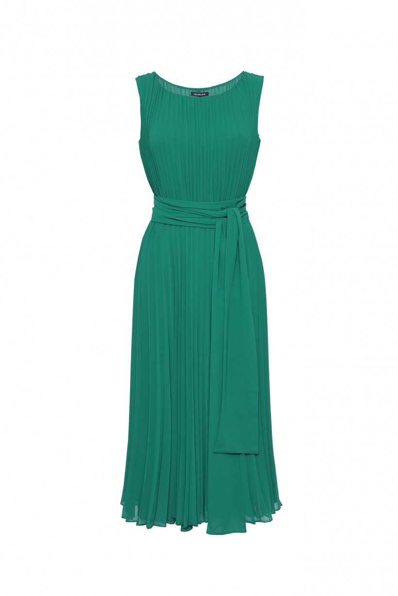 Plisowana sukienka z szarfą w zielonym kolorze