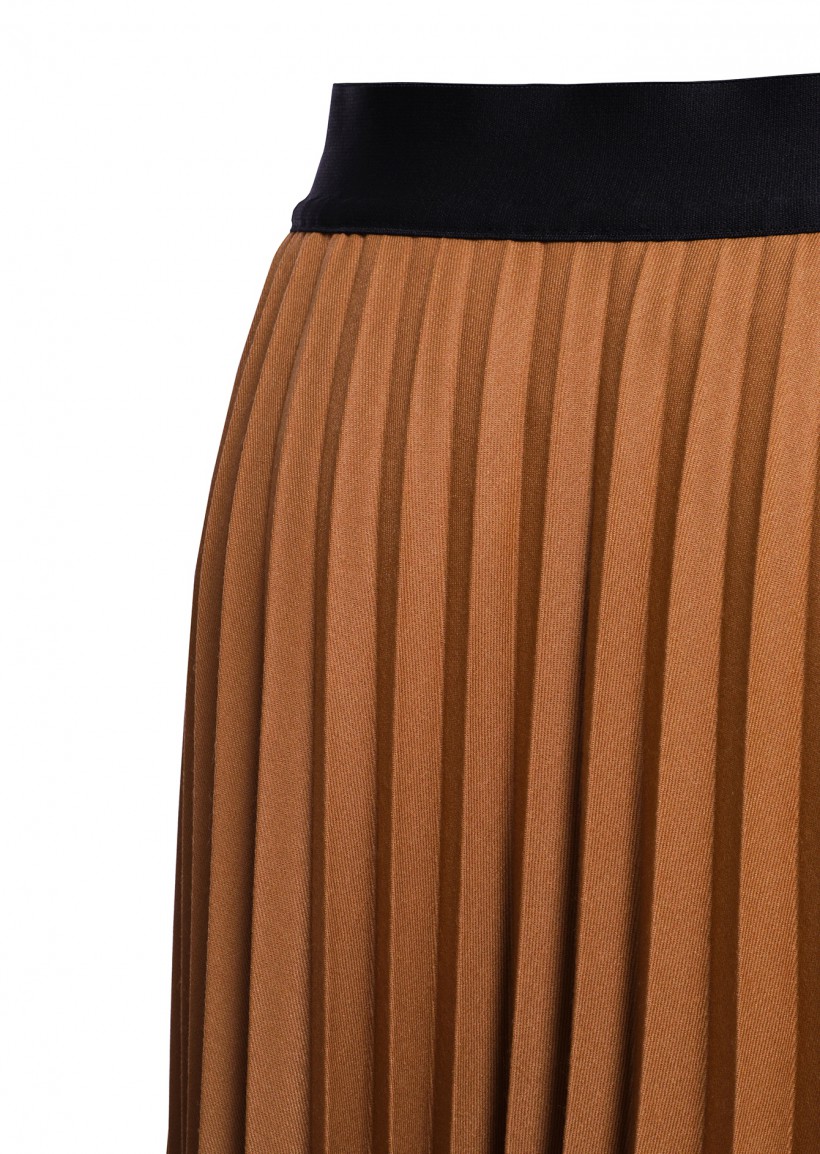 Plisowana spódnica maxi w kolorze camelowym