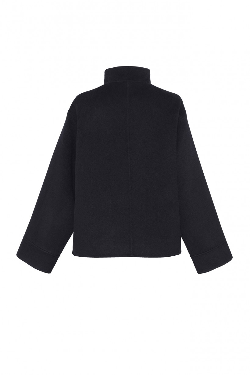 Wełniana ręcznie szyta kurtka w kolorze czarnym z jedwabiem