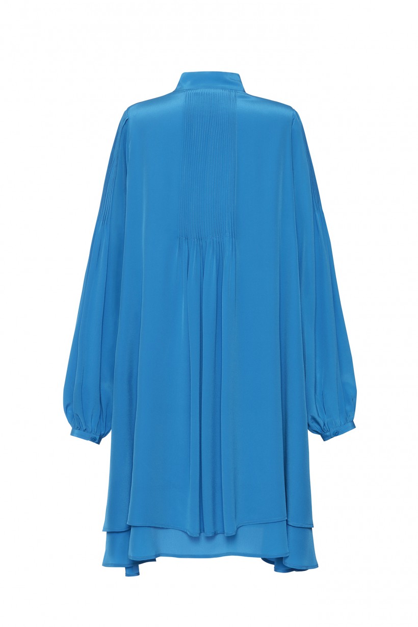Niebieska sukienka z jedwabiu
