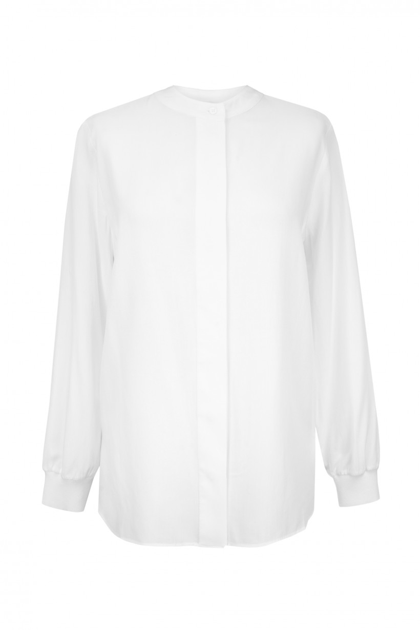 Biała cienka bluzka ze stójką