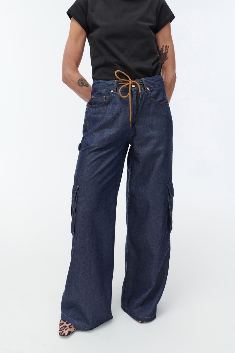 Szerokie jeansy w kolorze granatowym