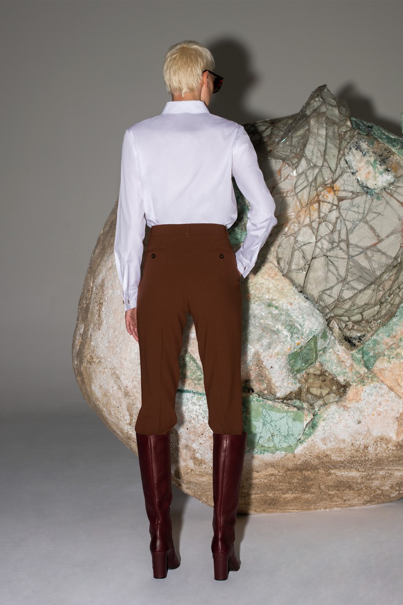 Eleganckie spodnie w kant w kolorze jasnobrązowym