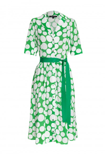 Letnia sukienka w zielone grochy